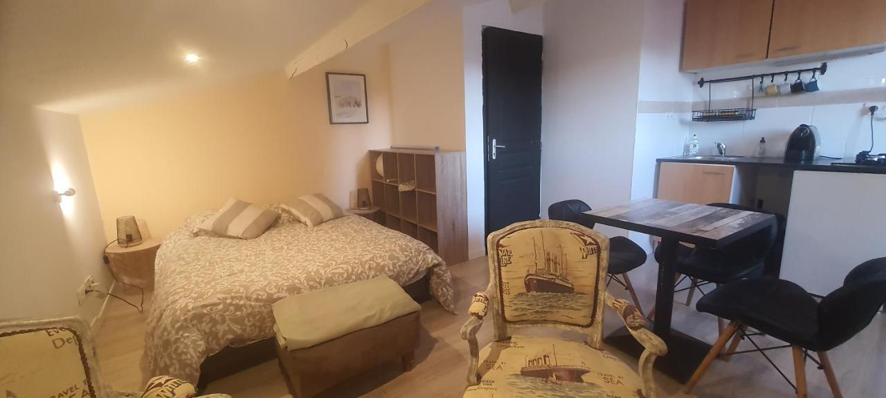 Chez Franck Hotel Saint-Martin-de-Valgalgues ภายนอก รูปภาพ